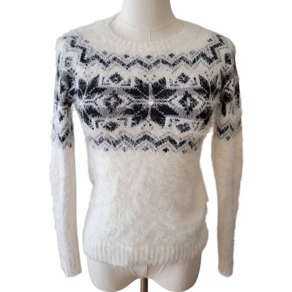 Isaac Mizrahi White Fair Isle‎ Fuzzy Sweater Size Medium